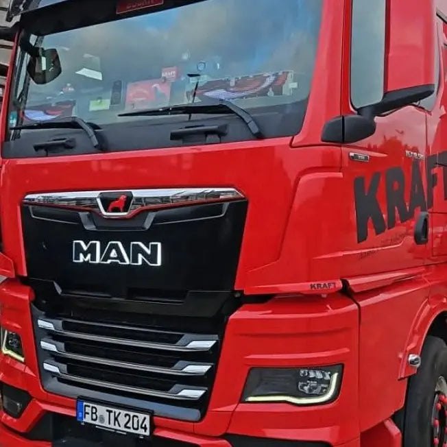 DAF GRILLE BADGE LED BACK-LIT LF/CF/XD/XF/XG/XG 8 dec4632b89f4f7d49d11cddcd4924fc8