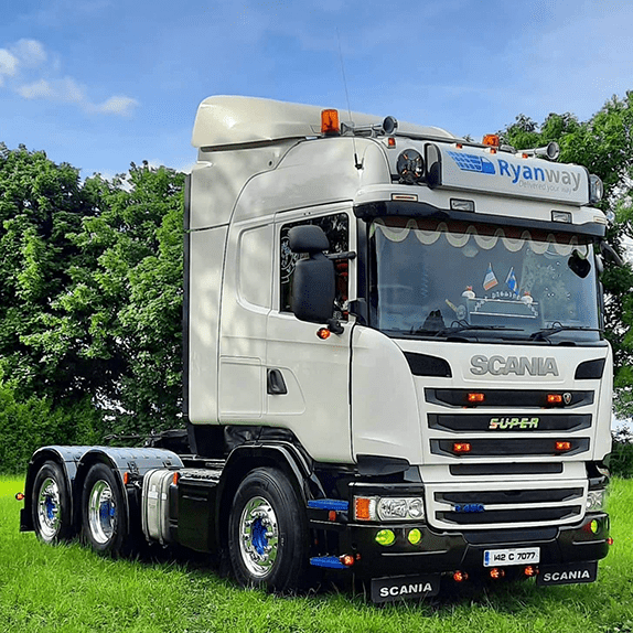 Custom dutch style illuminated led truck headboard 5 5845319dabf60a1021a92a33cfeabef0